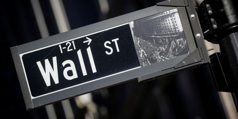 Рынок акций  США закрылся падением, Dow Jones снизился на 2,77%